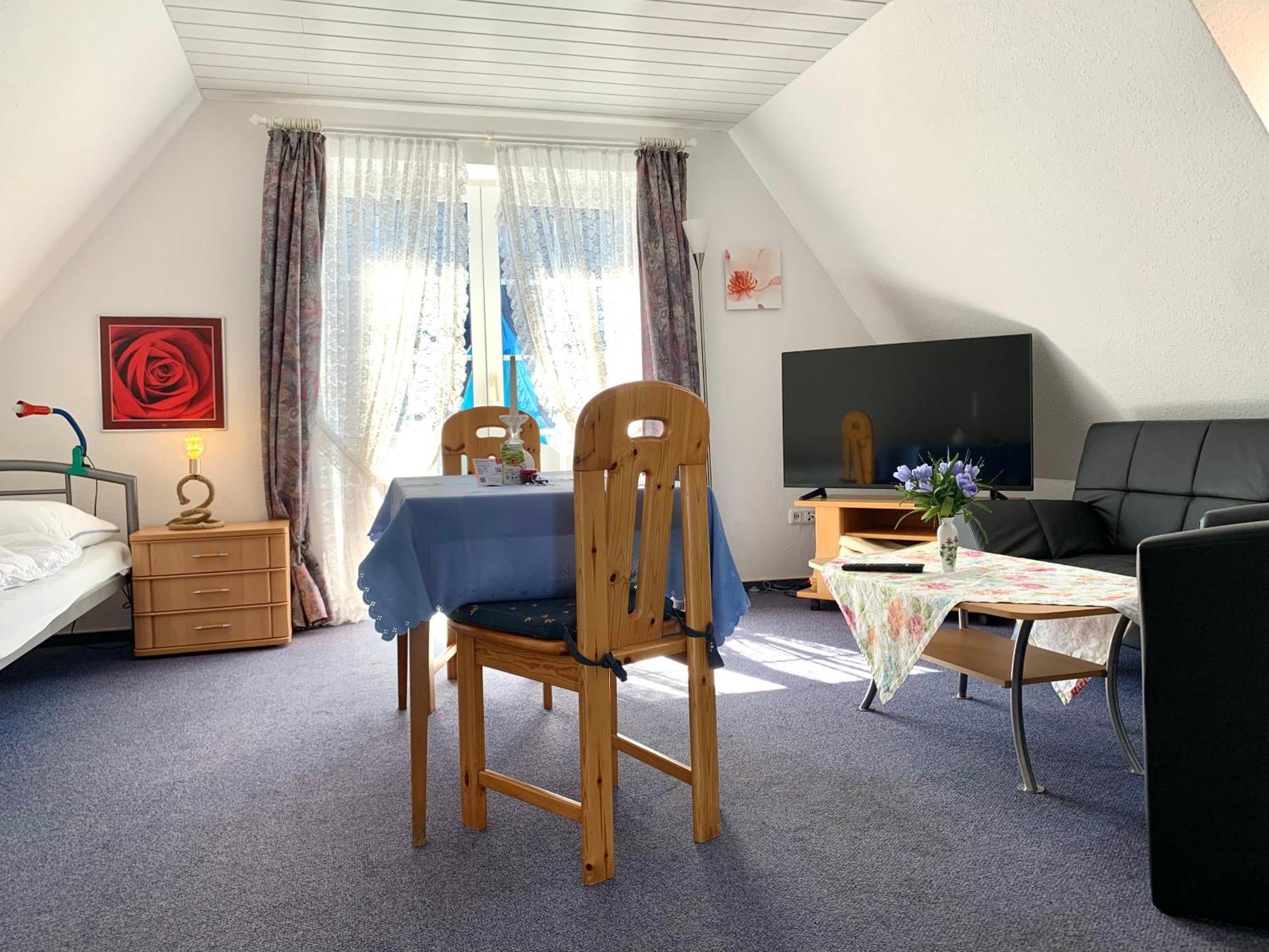 Haus Aquamarin-Apartment Smaragd In Strandnaehe Busum Exterior photo